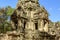 Les dÃ©corations sculptÃ©es dans la pierre de la tour Ouest du temple Thommanon dans le domaine des temples de Angkor, au Cambodge