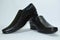 Men& x27;s Black Formal Leather Shoe , Without Lace for All occasion .