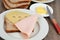 Preparation of a croque-monsieur with its ingredients