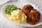 Simple Food: Salisbury steak with mashed potatoes and green peas