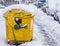 Yellow ton in snow chaos in german