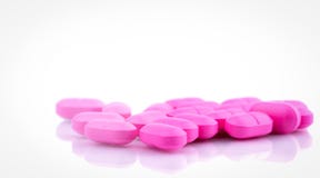 Pink Tablets Pilyulka Izolirovannaya Na Beloj Predposylke Mg Norfloxacin 400 Dlya Cistita Obrabotki Ustojchivost K Lekarstvennomu S Stokovoe Izobrazhenie Izobrazhenie Naschityvayushej Pink Tablets Pilyulka Izolirovannaya Na Beloj Predposylke Mg Norfloxacin 400 Dlya Cistita Obrabotki Ustojchivost K Lekarstvennomu S Stokovoe Izobrazhenie Izobrazhenie Naschityvayushej