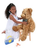 Aanbiddelijk Weinig SpeelArts aan een Teddybeer over Wit stock foto's Aanbiddelijk Weinig SpeelArts aan een Teddybeer over Wit stock foto's