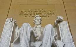 Abraham Lincoln-standbeeld in Lincoln Memorial in Washington DC royalty-vrije stock foto Abraham Lincoln-standbeeld in Lincoln Memorial in Washington DC royalty-vrije stock foto