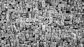 Abschluss oben des alten benutzten Metalls setzte Buchstaben stockbild Abschluss oben des alten benutzten Metalls setzte Buchstaben stockbild
