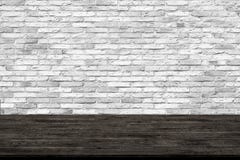 Abstracte houten lijsttextuur op bakstenen muurachtergrond stock afbeelding Abstracte houten lijsttextuur op bakstenen muurachtergrond stock afbeelding
