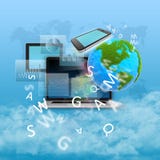 Abstrakt collage med datorer, den gröna planeten och fotografering för bildbyråer Abstrakt collage med datorer, den gröna planeten och fotografering för bildbyråer