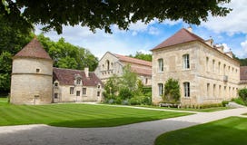 Abtei von Fontenay stockbild Abtei von Fontenay stockbild