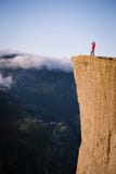 Acantilado de Preikestolen, Noruega foto de archivo Acantilado de Preikestolen, Noruega foto de archivo