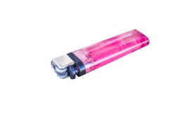 Accendino di gas di plastica rosa o rosso isolato su fondo bianco con il percorso di ritaglio, orizzontale fotografia stock Accendino di gas di plastica rosa o rosso isolato su fondo bianco con il percorso di ritaglio, orizzontale fotografia stock