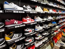 new balance mall sport