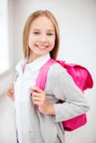 Adolescente heureuse et souriante image stock Adolescente heureuse et souriante image stock