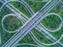 Aerial view, Road roundabout, Expressway with car lots in the ci Royalty Free Stock Photos Aerial view, Road roundabout, Expressway with car lots in the ci Royalty Free Stock Photos