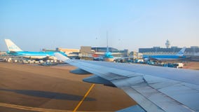 Aeroporto Schiphol di Amsterdam nei Paesi Bassi fotografia stock libera da diritti Aeroporto Schiphol di Amsterdam nei Paesi Bassi fotografia stock libera da diritti