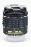 Af-p DX Nikkor 1855mm f/3 5-5 6G VR lens stock afbeeldingen Af-p DX Nikkor 1855mm f/3 5-5 6G VR lens stock afbeeldingen