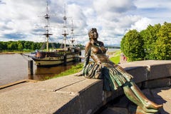 Żaglówka na Volkhov rzece miasto Veliky Novgorod Zdjęcia Stock
