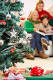 Albero di Natale con molti regali Immagine Stock Libera da Diritti Albero di Natale con molti regali Immagine Stock Libera da Diritti