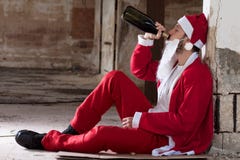 Alcoholische Kerstman stock afbeeldingen Alcoholische Kerstman stock afbeeldingen
