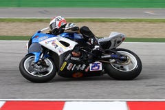 Alex Baldolini #25 su Suzuki GSX-R 600 NS Suriano Corse Supersport WSS fotografia stock libera da diritti Alex Baldolini #25 su Suzuki GSX-R 600 NS Suriano Corse Supersport WSS fotografia stock libera da diritti