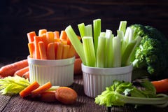 Alimento sano - sedano e carota fotografia stock Alimento sano - sedano e carota fotografia stock