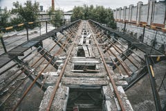 Alte ruinierte Brücke, getont stockfoto Alte ruinierte Brücke, getont stockfoto