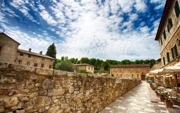Alte thermische Bäder im mittelalterlichen Dorf Bagno Vignoni, Siena-Provinz, Toskana, Italien stockfotografie Alte thermische Bäder im mittelalterlichen Dorf Bagno Vignoni, Siena-Provinz, Toskana, Italien stockfotografie