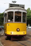 Alter Förderwagen in Lissabon stockbild Alter Förderwagen in Lissabon stockbild