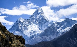 Ama Dablam det mest spektakulära maximumet på den Everest regionen arkivfoton Ama Dablam det mest spektakulära maximumet på den Everest regionen arkivfoton