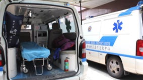 Ambulancia adentro Ambulancia adentro
