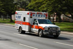 Ambulancia que apresura Ambulancia que apresura