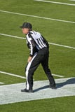 Amerikansk NFL-fotbolldomare fotografering för bildbyråer Amerikansk NFL-fotbolldomare fotografering för bildbyråer