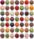 Ampia raccolta delle spezie e delle erbe differenti fotografia stock Ampia raccolta delle spezie e delle erbe differenti fotografia stock