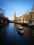 Amsterdam Gracht Schiff arkivfoto Amsterdam Gracht Schiff arkivfoto
