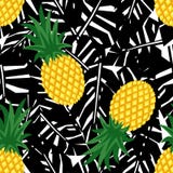 Ananas avec le modèle sans couture de feuilles tropicales noires illustration libre de droits Ananas avec le modèle sans couture de feuilles tropicales noires illustration libre de droits