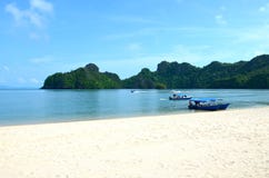 Andaman Denny wybrzeże na wyspie Langkawi, Malezja Mały boa zdjęcia stock Andaman Denny wybrzeże na wyspie Langkawi, Malezja Mały boa zdjęcia stock