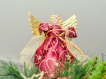 Angel Christmas-het boomornament, topper, sluit omhoog Geklede engel met vleugels stock afbeelding Angel Christmas-het boomornament, topper, sluit omhoog Geklede engel met vleugels stock afbeelding
