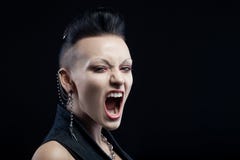 Angry young woman screaming isolated on black background Stock Photography Angry young woman screaming isolated on black background Stock Photography