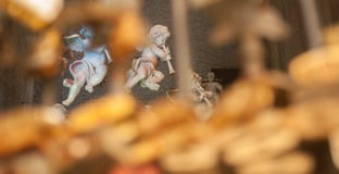 Anioł statua z fletem obraz stock Anioł statua z fletem obraz stock