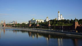 Ansicht des Sommermorgens Moskaus der Kreml, timelaps stock video Ansicht des Sommermorgens Moskaus der Kreml, timelaps stock video
