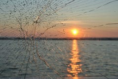 Ansicht des Sonnenuntergangs im Fluss stockfoto Ansicht des Sonnenuntergangs im Fluss stockfoto