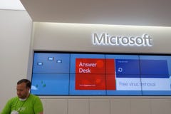 Answer Desk Inside Microsoft Windows Store In Honolulu At The Al