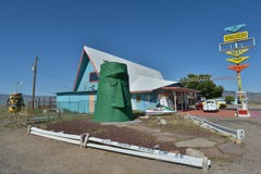 Antares-Punkt, Arizona, USA, am 20. April 2017: Das Ranchero-Motel, Symbol von Route 66 lizenzfreie stockfotografie Antares-Punkt, Arizona, USA, am 20. April 2017: Das Ranchero-Motel, Symbol von Route 66 lizenzfreie stockfotografie