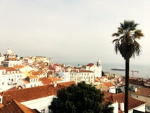 Antena de Lisboa, opinión del pájaro Horizonte del panorama de Lisboa, Portugal imágenes de archivo libres de regalías Antena de Lisboa, opinión del pájaro Horizonte del panorama de Lisboa, Portugal imágenes de archivo libres de regalías