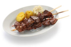 Anticuchos, peruanische Küche lizenzfreies stockbild Anticuchos, peruanische Küche lizenzfreies stockbild
