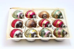 Antieke Kerstmis assorteerde gestreepte geplaatste ornamenten Stock Foto Antieke Kerstmis assorteerde gestreepte geplaatste ornamenten Stock Foto
