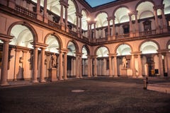 Antique style courtyard in the monuments and columns royalty free stock photography Antique style courtyard in the monuments and columns royalty free stock photography