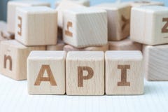 Api, concept d'interface de programmation API pour commandes Tempus-link, cubent le bloc en bois photos libres de droits Api, concept d'interface de programmation API pour commandes Tempus-link, cubent le bloc en bois photos libres de droits