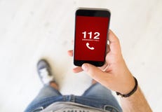 appel d'urgence masculin de main 112 images libres de droits appel d'urgence masculin de main 112 images libres de droits