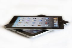 Apple Ipad 2 contro Ipad 1 Apple Ipad 2 contro Ipad 1