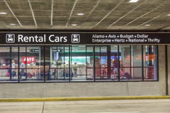 Area dell'automobile locativa dell'aeroporto Area dell'automobile locativa dell'aeroporto